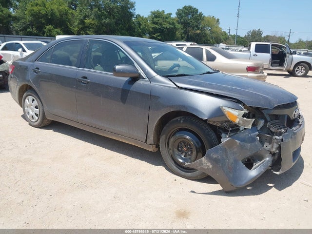 2011 TOYOTA CAMRY LE