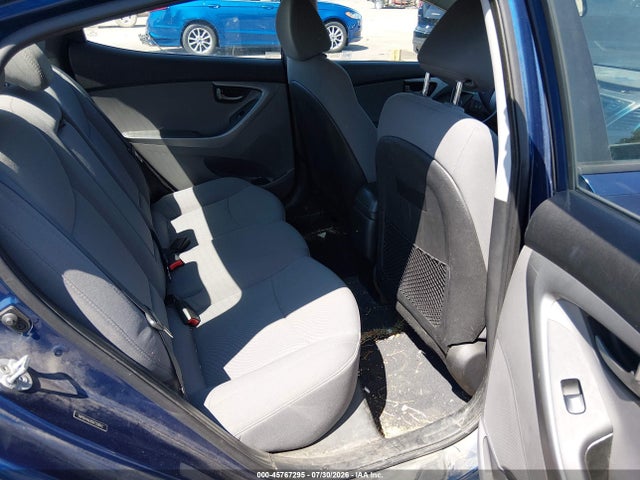 2016 Hyundai ELANTRA SE — фото 8