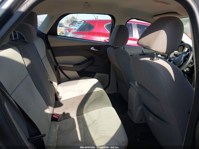 صورة 8 لـ 2013 FORD FOCUS SE