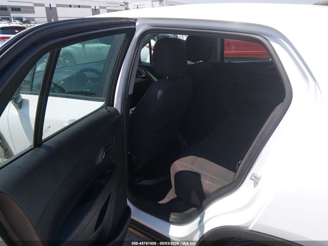 2019 CHEVROLET TRAX LS 8