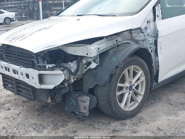 صورة 13 لـ 2017 FORD FOCUS SE