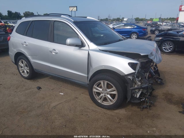 2011 HYUNDAI SANTA FE SE