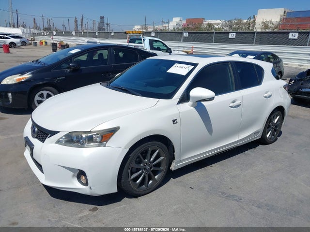صورة 2 لـ 2012 Lexus CT 200H PREMIUM