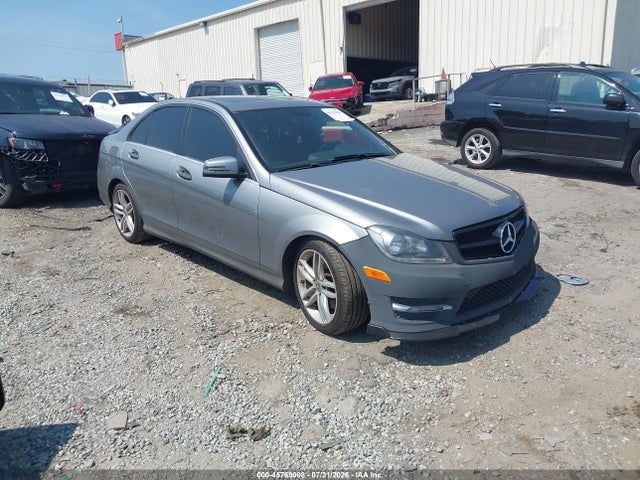 2013 MERCEDES-BENZ C LUXURY 4MATIC/SPORT 4MATIC