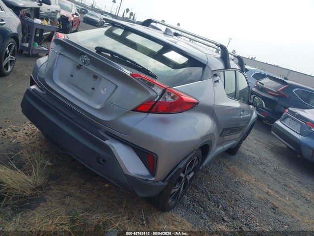 2019 TOYOTA C-HR XLE 4