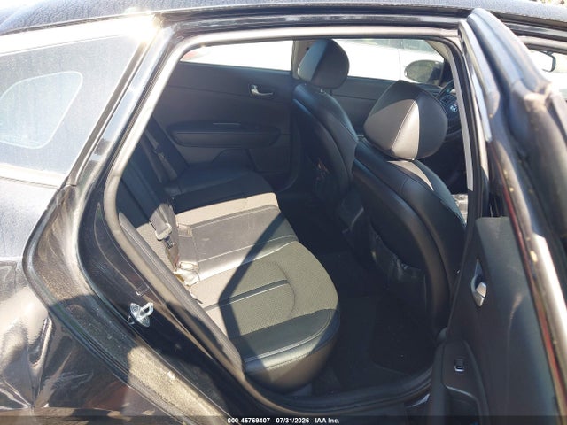 صورة 8 لـ 2018 KIA OPTIMA S