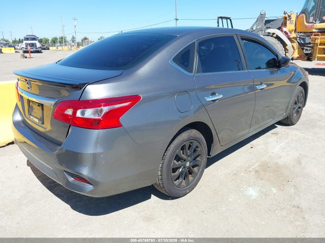 2018 Nissan SENTRA S photo 4
