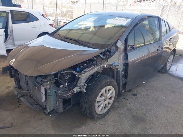 صورة 6 لـ 2019 Toyota PRIUS LE
