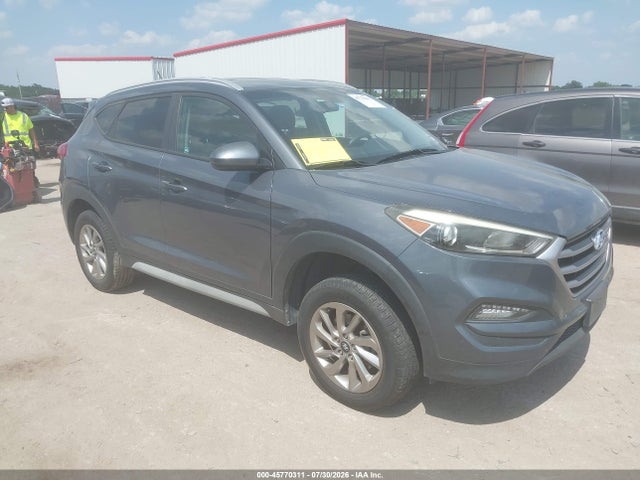 2017 HYUNDAI TUCSON SE