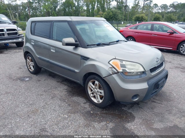 2010 KIA SOUL +