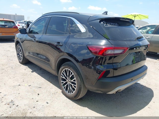 2024 FORD ESCAPE PHEV 3