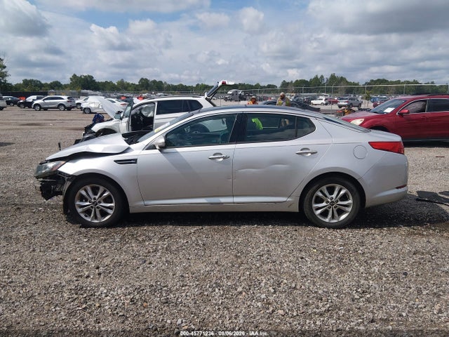 صورة 15 لـ 2011 KIA OPTIMA EX