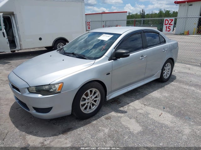 صورة 6 لـ 2015 Mitsubishi LANCER ES