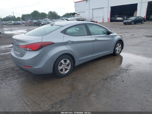 2015 Hyundai ELANTRA SE — фото 4