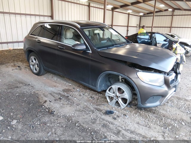 2016 MERCEDES-BENZ GLC 300 