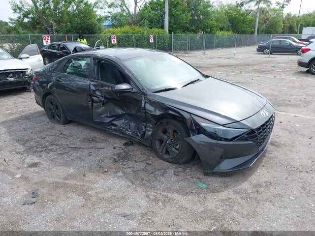 2022 HYUNDAI ELANTRA SEL