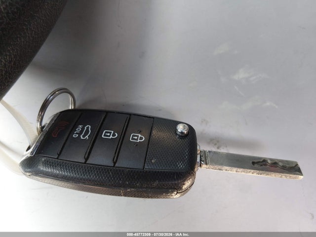 صورة مصغرة 11 لـ 2016 KIA OPTIMA LX