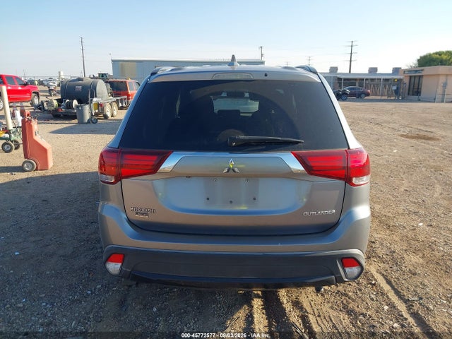 2018 MITSUBISHI OUTLANDER LE 16