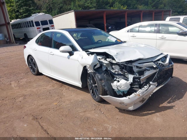 2019 TOYOTA CAMRY XSE