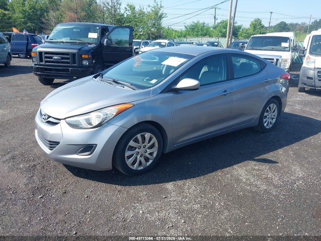 صورة 2 لـ 2013 Hyundai ELANTRA GLS