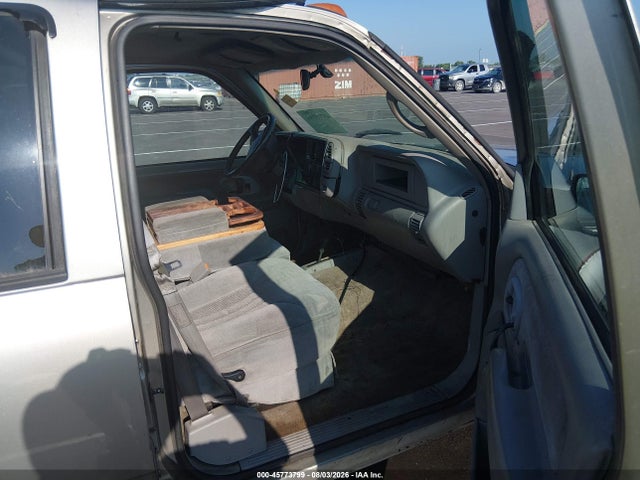 صورة 5 لـ 1999 Chevrolet C/K 3500