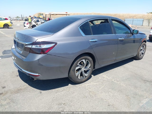 2017 Honda ACCORD LX — фото 4