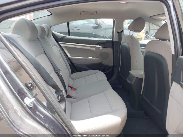 2020 HYUNDAI ELANTRA SE 8