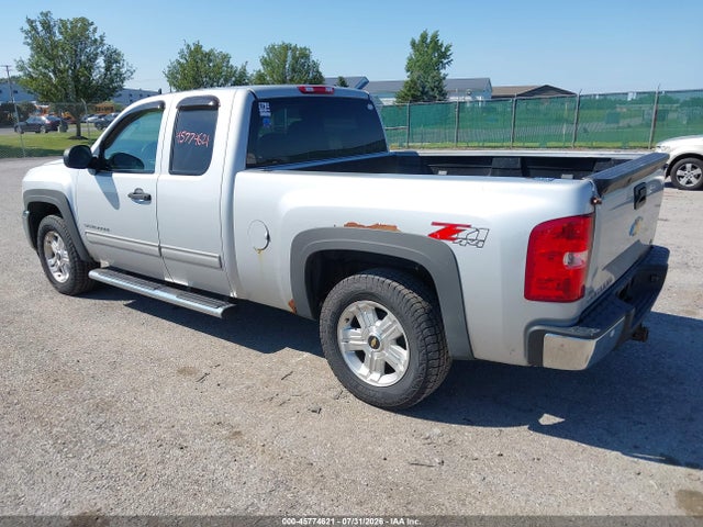 2013 Chevrolet SILVERADO 1500 LT 照片 3
