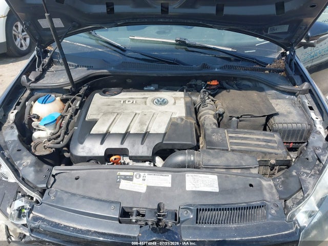 صورة 10 لـ 2014 Volkswagen GOLF 2.0L TDI