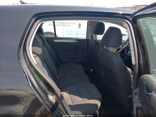 صورة 8 لـ 2014 Volkswagen GOLF 2.0L TDI