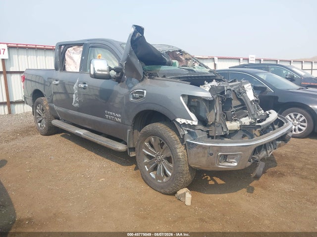 2017 NISSAN TITAN SL