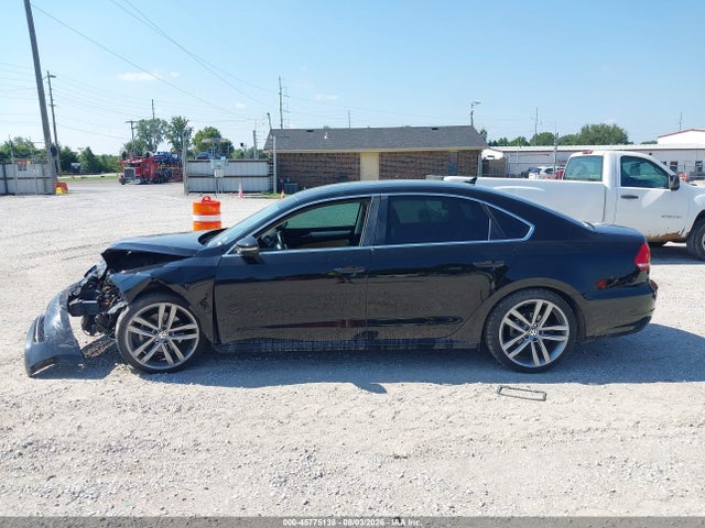 2012 Volkswagen PASSAT 2.0L TDI SE 照片 15