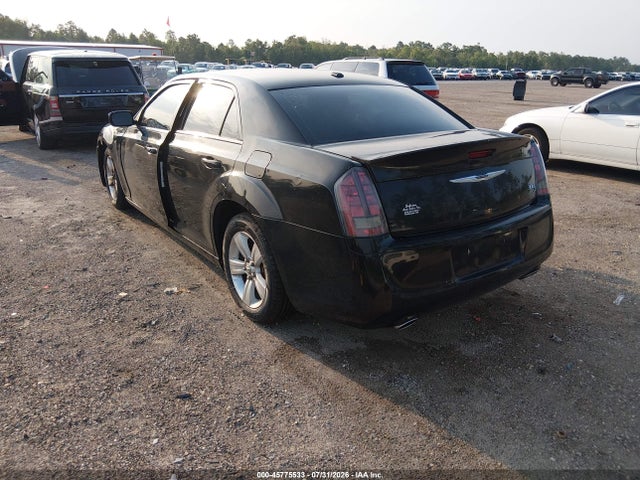 صورة 3 لـ 2014 Chrysler 300 300S
