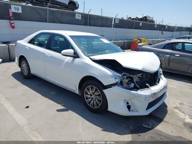 2014 TOYOTA CAMRY LE
