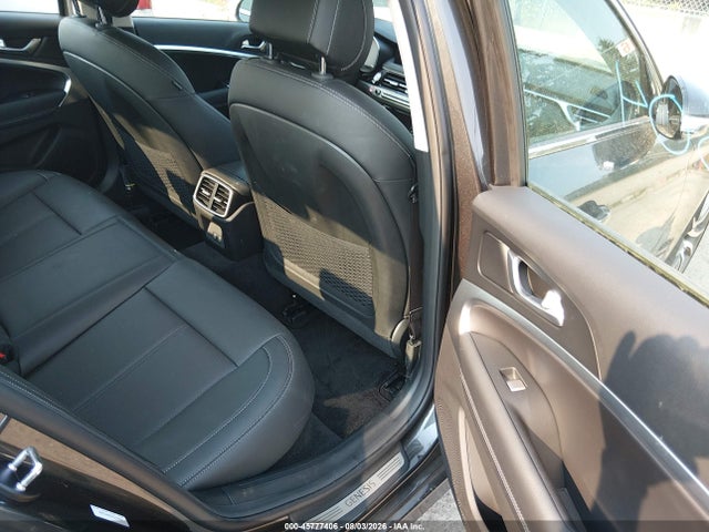 صورة 8 لـ 2026 Genesis G70 2.5T RWD