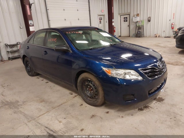 2011 TOYOTA CAMRY 