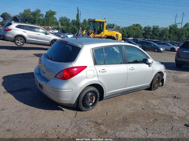 2012 Nissan VERSA 1.8 S — фото 4