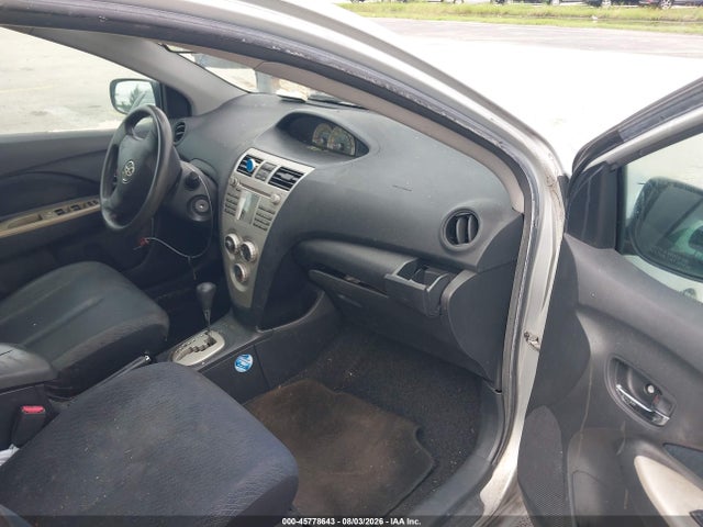 2007 Toyota YARIS 照片 5