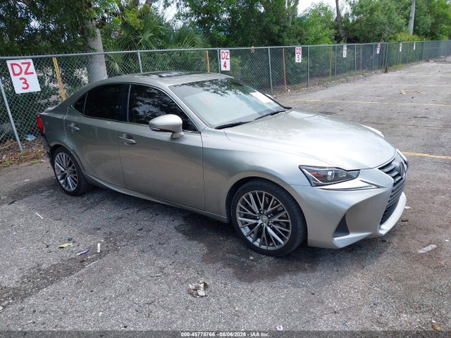 2017 LEXUS IS 200T