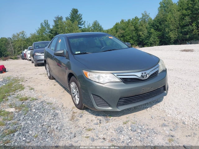2014 TOYOTA CAMRY LE