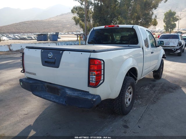 2016 Nissan FRONTIER S — фото 4