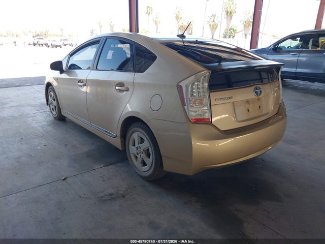 2011 Toyota PRIUS TWO — фото 3