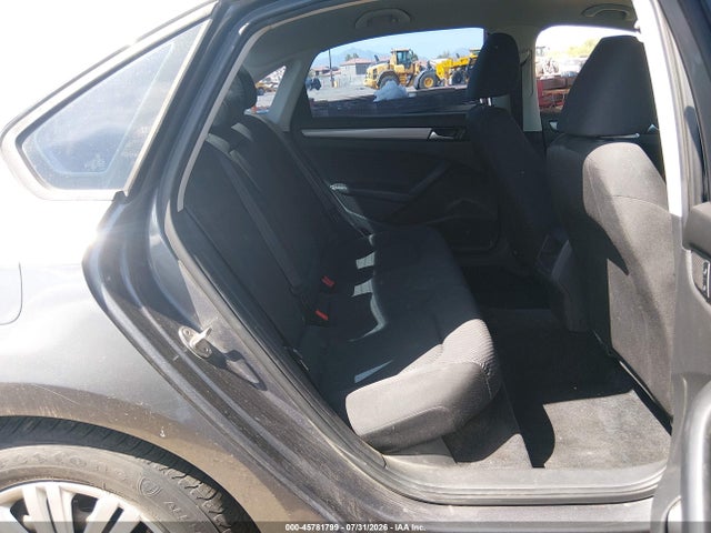 صورة 8 لـ 2015 Volkswagen PASSAT 1.8T S