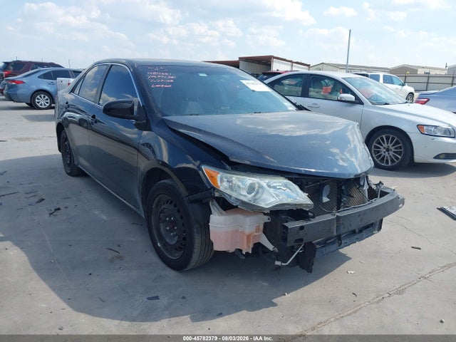 2013 TOYOTA CAMRY LE