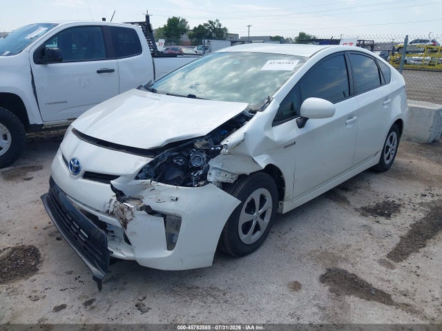 2014 Toyota PRIUS TWO 照片 2