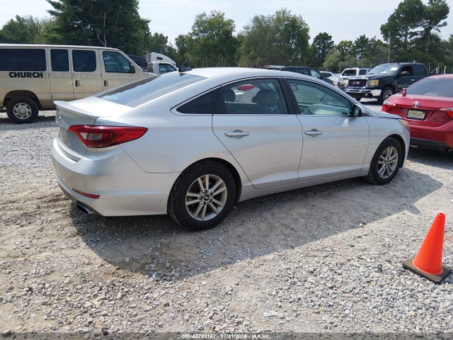 2017 Hyundai SONATA — фото 4