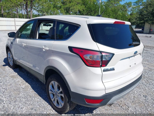 2017 FORD ESCAPE SE 3