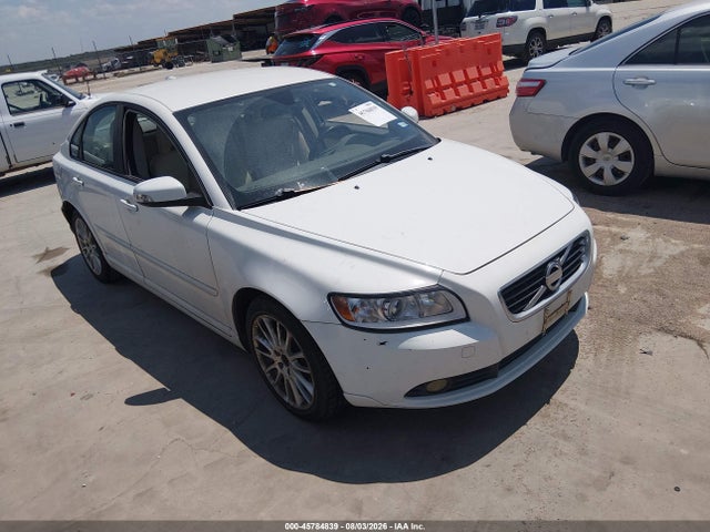 2011 VOLVO S40 R-DESIGN/T5 (FLEET ONLY)/T5 (RETAIL ONLY)
