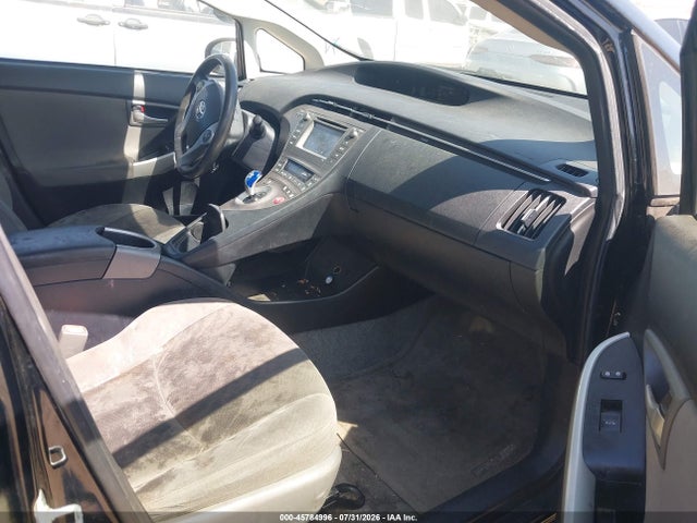 2014 Toyota PRIUS TWO — фото 5