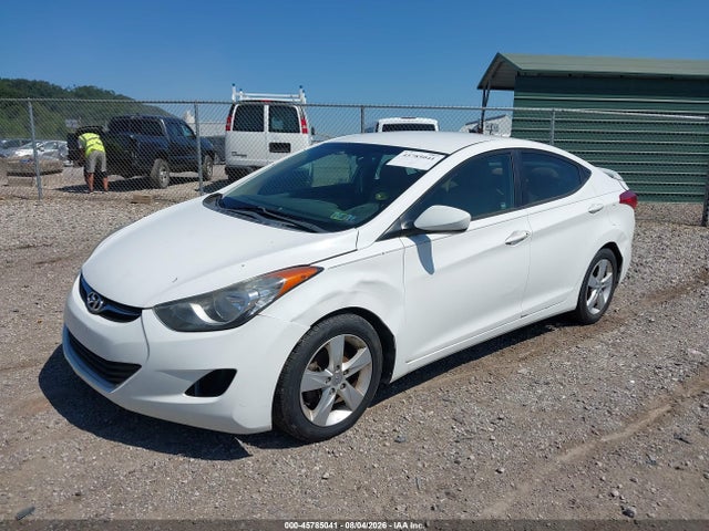 2013 Hyundai ELANTRA GLS — фото 2